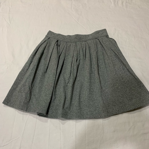 Aritzia Ballet Style Midi Skirt - Picture 2 of 3